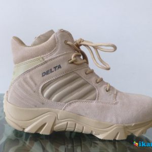 Sepatu Army